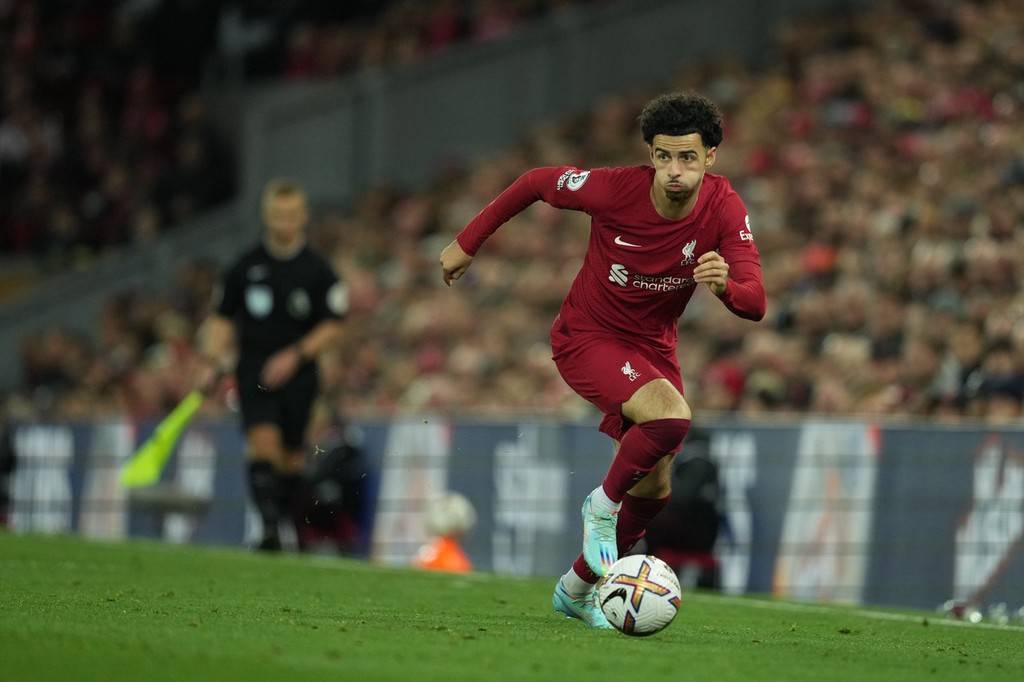 拜仁慕尼黑凯恩去留悬念与续约纪录之夜